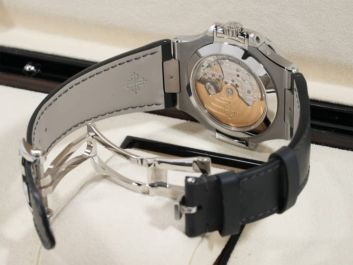 パテックフィリップ ノーチラス アニュアルカレンダー ムーンフェイズ Ref.5726A-001 ステンレススチール ブラック文字盤