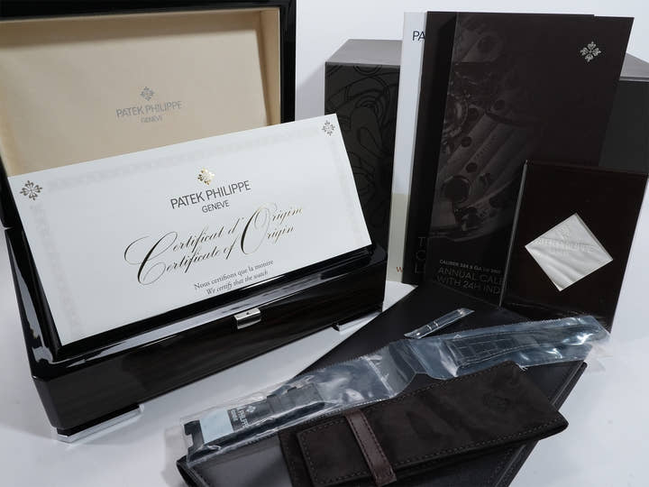 パテックフィリップ ノーチラス アニュアルカレンダー ムーンフェイズ Ref.5726A-001 ステンレススチール ブラック文字盤