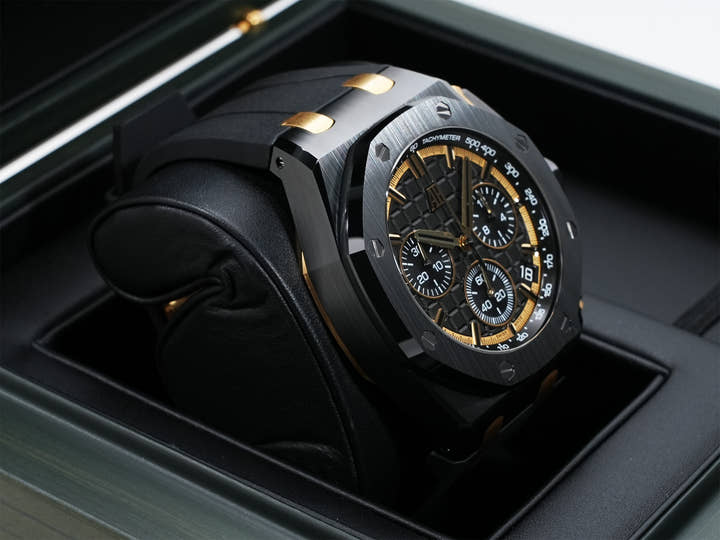 オーデマピゲ ロイヤルオーク オフショア クロノグラフ Ref.26420CE.OO.A127CR.01 セラミック/イエローゴールド ブラック文字盤