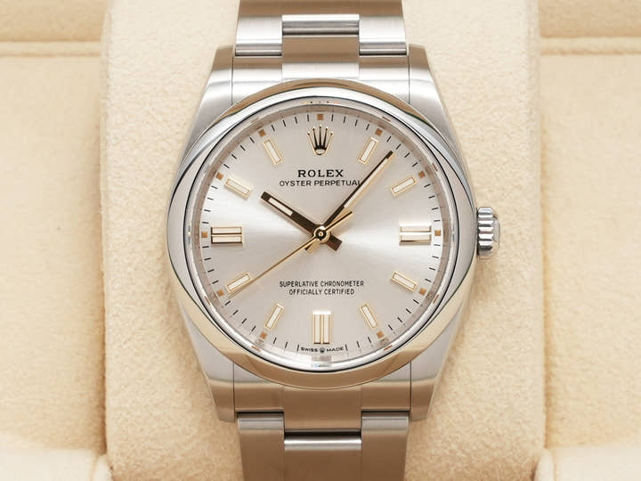 ロレックス オイスターパーペチュアル36 Ref.126000 ステンレススチール シルバー文字盤