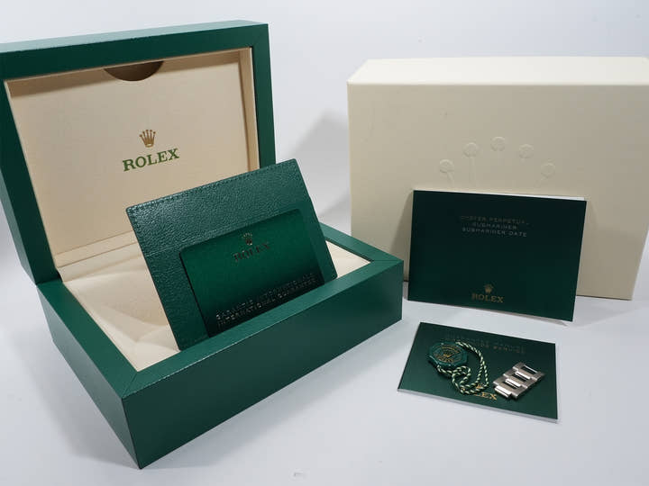 ロレックス サブマリーナー デイト Ref.126619LB ホワイトゴールド ブラック文字盤