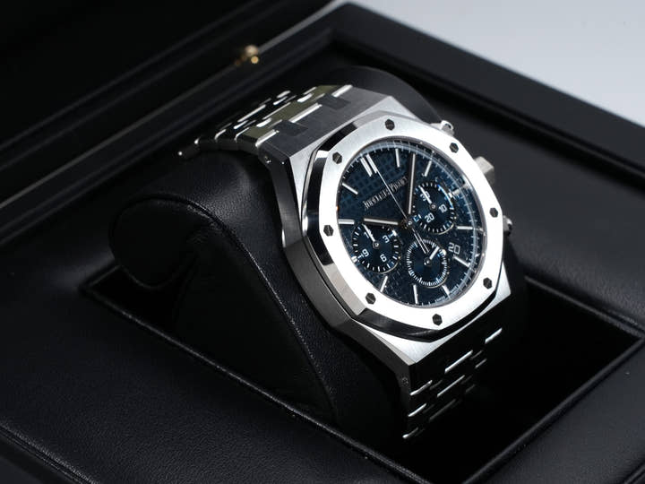 オーデマピゲ ロイヤルオーク クロノグラフ Ref.26715ST.OO.1356ST.01 ステンレススチール ナイトブルー文字盤