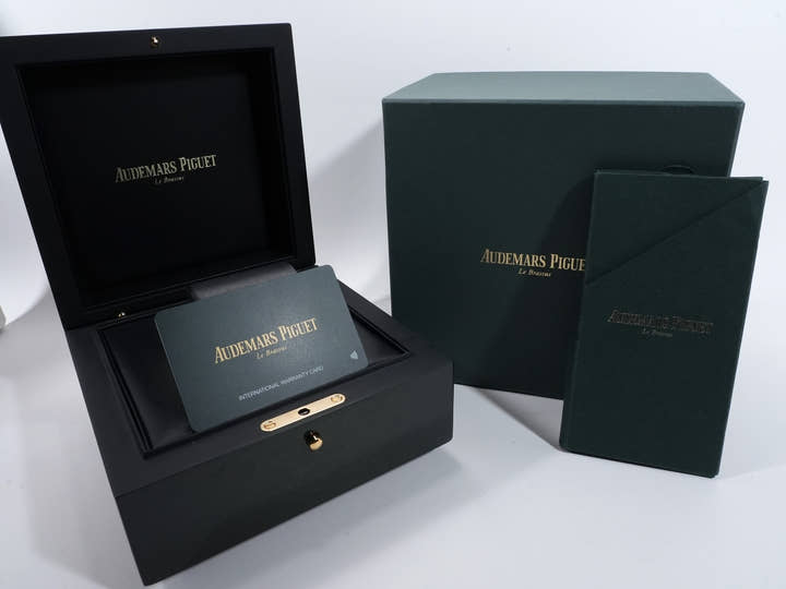 オーデマピゲ ロイヤルオーク クロノグラフ Ref.26715ST.OO.1356ST.01 ステンレススチール ナイトブルー文字盤