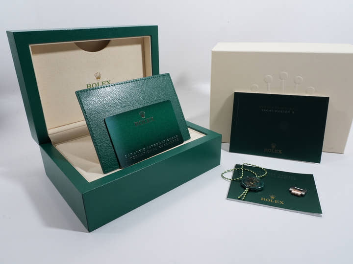 ロレックス ヨットマスターII Ref.116681 ステンレススチール/エバーローズゴールド ホワイト文字盤