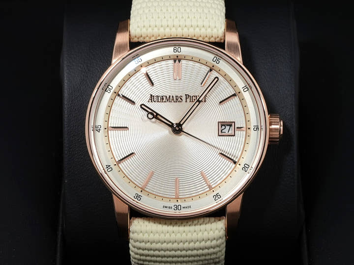 オーデマピゲ CODE 11.59 バイ オーデマ ピゲ Ref.77410OR.OO.A825CR.01 ピンクゴールド ベージュ文字盤