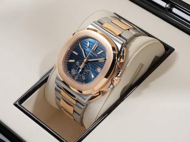 パテックフィリップ ノーチラス クロノグラフ Ref.5980/1AR-001 ステンレススチール/ローズゴールド ブルー文字盤