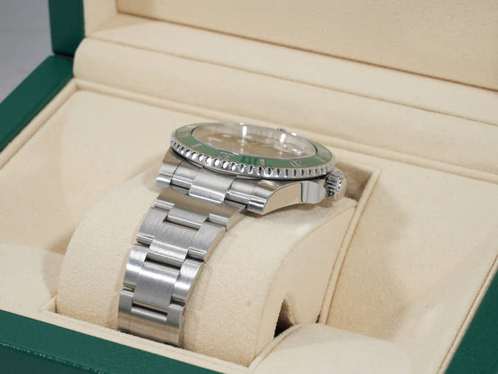 ロレックス サブマリーナー デイト Ref.116610LV ステンレススチール グリーン文字盤