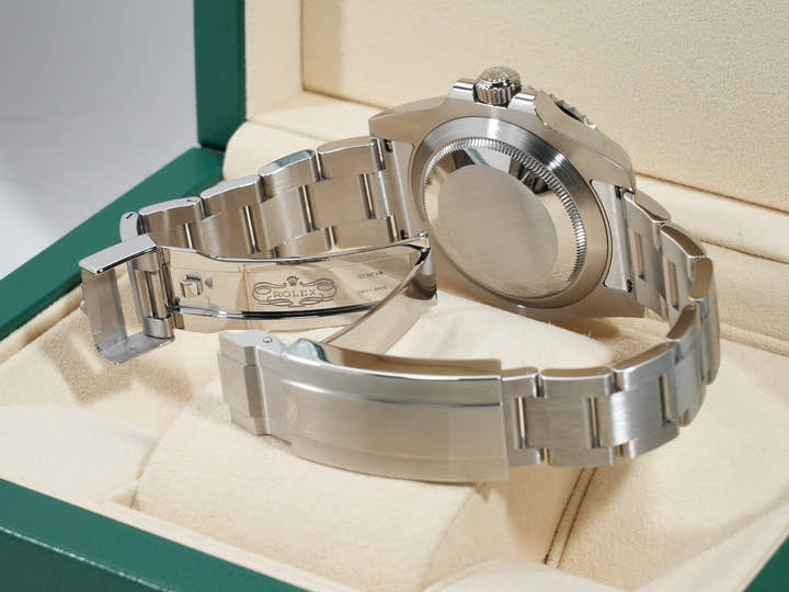 ロレックス サブマリーナー デイト Ref.116610LV ステンレススチール グリーン文字盤