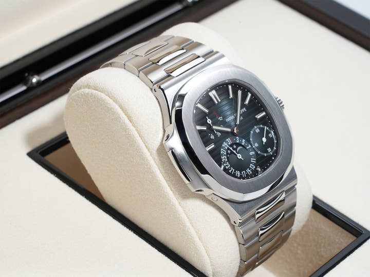 パテックフィリップ ノーチラス プチコンプリケーション Ref.5712/1A-001 ステンレススチール ブルー文字盤