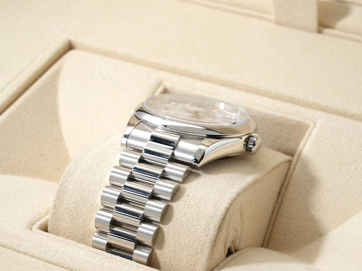 ロレックス デイデイト36 Ref.118206A プラチナ メテオライト文字盤