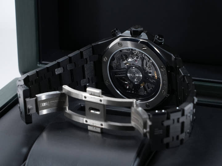 オーデマピゲ ロイヤルオーク クロノグラフ Ref.26240CE.OO.1225CE.02 ブラックセラミック ブラック文字盤