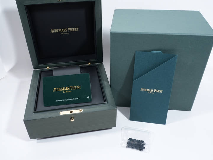 オーデマピゲ ロイヤルオーク クロノグラフ Ref.26240CE.OO.1225CE.02 ブラックセラミック ブラック文字盤