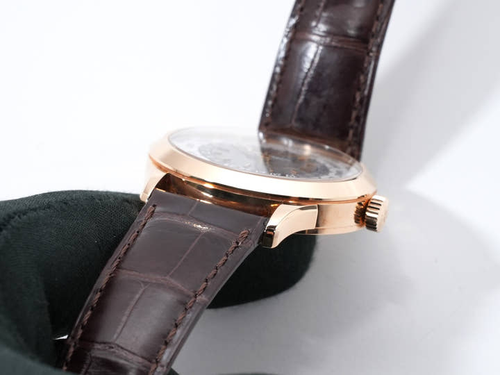 パテックフィリップ コンプリケーション ワールドタイム Ref.5230R-012 ローズゴールド シルバー文字盤