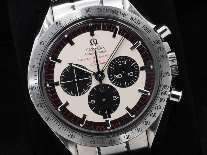 オメガ スピードマスター シューマッハ レジェンド Ref.3853.32 アイボリー×ブラック文字盤 中古 93ro395d