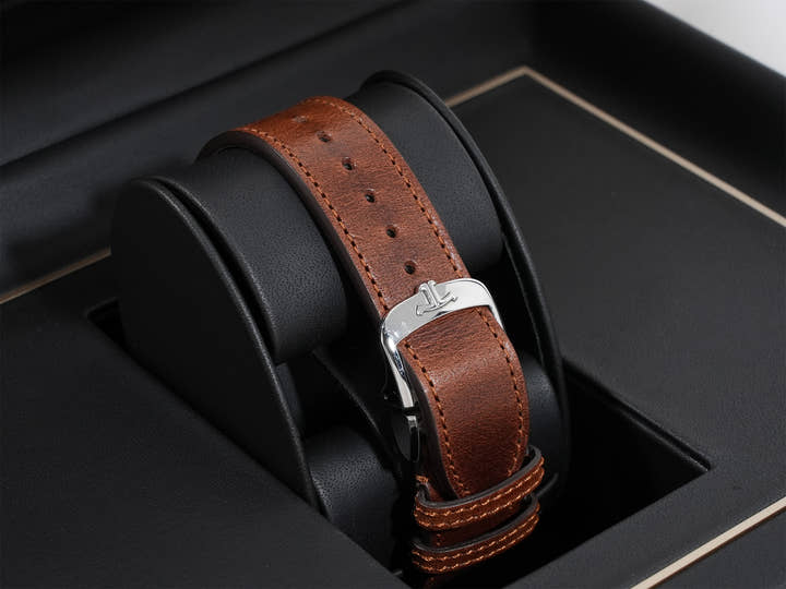 ジャガールクルト レベルソ クラシック デュオ スモールセコンド Ref.Q3848422 シルバー文字盤 中古 zjex8igq