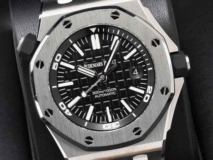 オーデマピゲ ロイヤルオーク オフショア ダイバー Ref.15710ST.OO.A002CA.01 ステンレススチール ブラック文字盤
