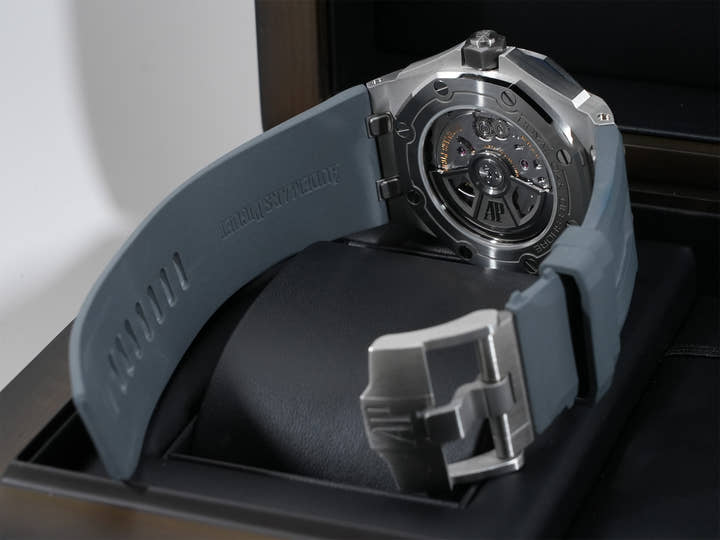 オーデマピゲ ロイヤルオーク オフショア ダイバー Ref.15720ST.OO.A009CA.01 ステンレススチール グレー文字盤