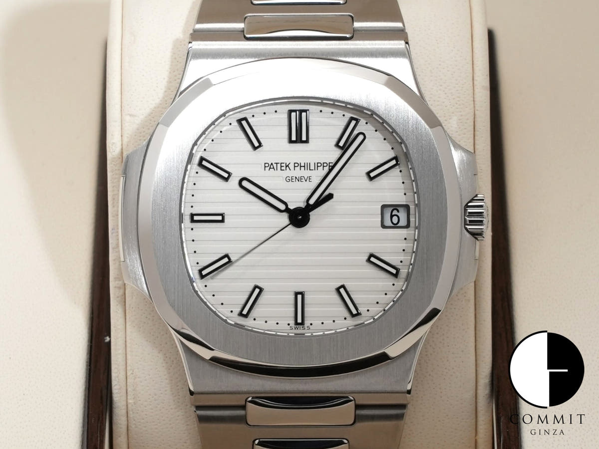 パテックフィリップ ノーチラス Ref.5711/1A-011 ステンレススチール ホワイト文字盤