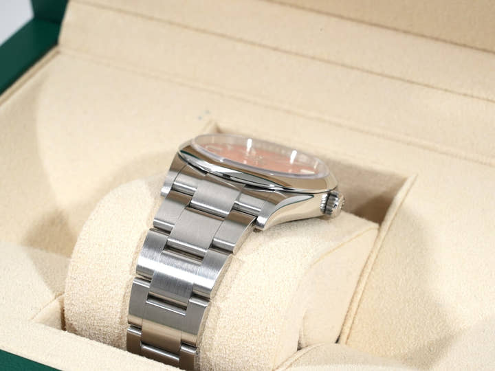 ロレックス オイスターパーペチュアル36 Ref.126000 ステンレススチール コーラルレッド文字盤
