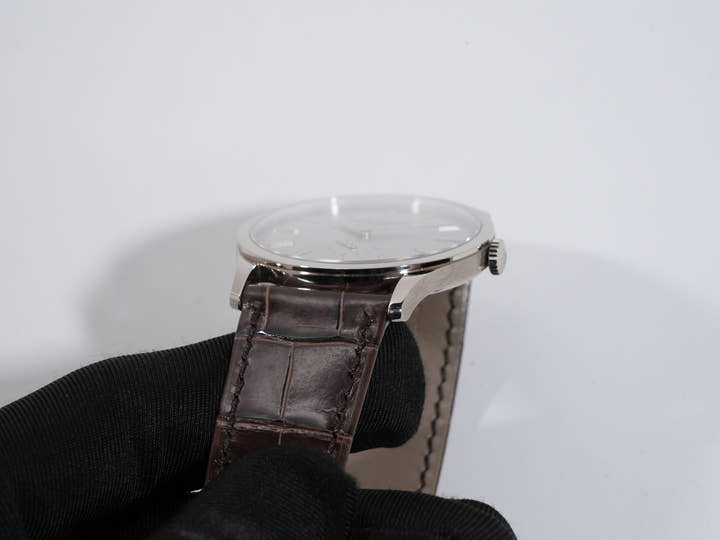 Patek Philippe Calatrava Ref. 5196G-001 White Gold Silver Dial