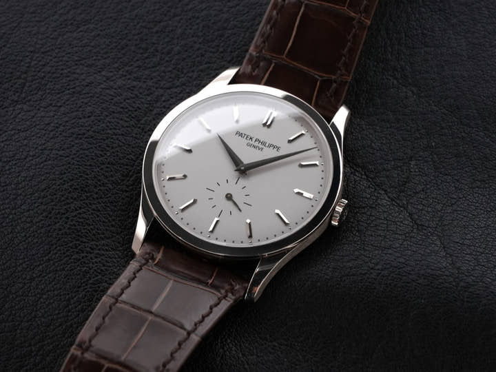 Patek Philippe Calatrava Ref. 5196G-001 White Gold Silver Dial