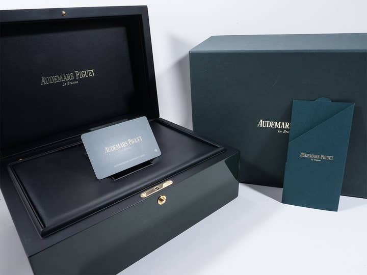 オーデマピゲ CODE 11.59 バイ オーデマ ピゲ フライング トゥールビヨン Ref.26396BC.OO.D321CR.01 ホワイトゴールド ブルーアヴェンチュリンエナメル文字盤