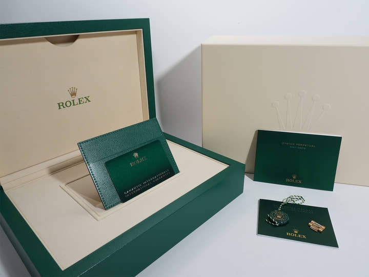 ロレックス デイデイト40 Ref.228348RBR イエローゴールド オニキス文字盤