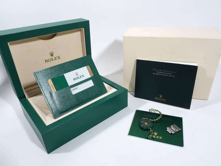 ロレックス サブマリーナー デイト Ref.116610LV ステンレススチール グリーン文字盤