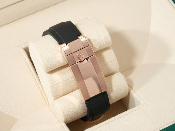 ロレックス デイトナ Ref.116515LN エバーローズゴールド アイボリー文字盤