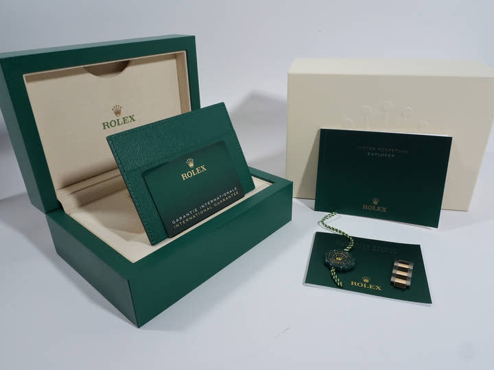 ロレックス エクスプローラー36 Ref.124273 ステンレススチール/イエローゴールド ブラック文字盤