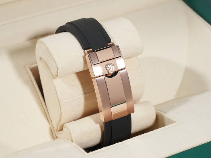 ロレックス デイトナ Ref.116515LN エバーローズゴールド チョコレート/ブラック文字盤