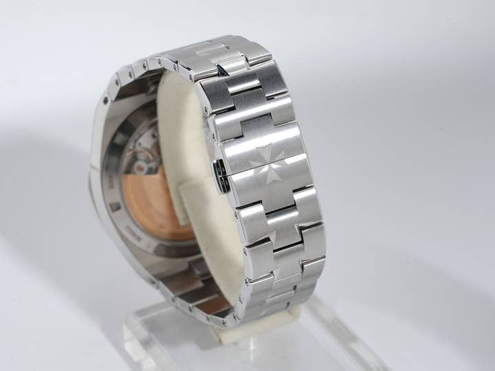 ヴァシュロンコンスタンタン オーヴァーシーズ オートマティック Ref.4520V/210A-B128 ブルー文字盤 未使用 gm2myd86