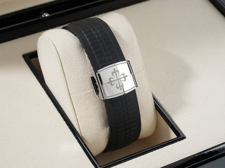 パテックフィリップ アクアノート トラベルタイム Ref.5164A-001 ステンレススチール ブラック文字盤