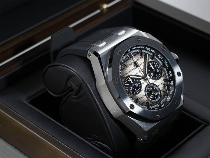 オーデマピゲ ロイヤルオーク オフショア クロノグラフ Ref.26420SO.OO.A600CA.01 ステンレススチール スモークブラウン文字盤