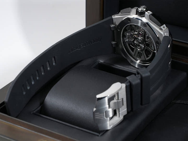 オーデマピゲ ロイヤルオーク オフショア クロノグラフ Ref.26420SO.OO.A600CA.01 ステンレススチール スモークブラウン文字盤