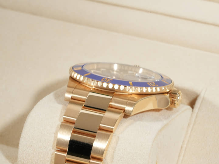 Rolex Submariner Date Ref. 126618LB Yellow Gold Blue Dial