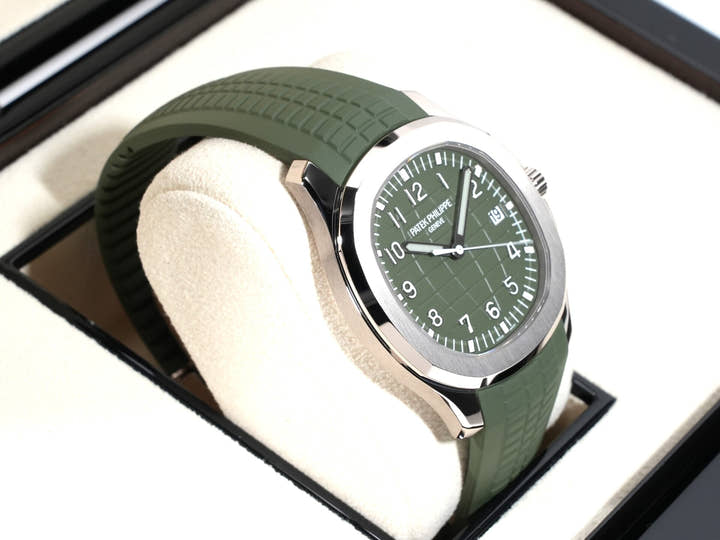 Patek Philippe Aquanaut Ref. 5168G-010 White Gold, Khaki Green Dial