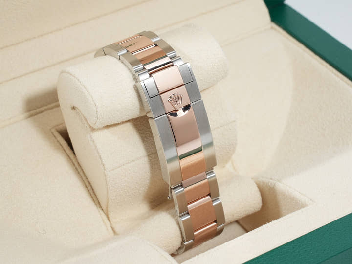 Rolex GMT-Master II Ref. 126711CHNR Stainless Steel/Everose Gold Black Dial