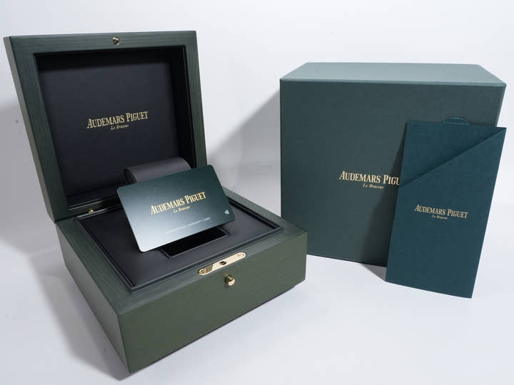 Audemars Piguet Royal Oak Chronograph Ref. 26240CE.OO.1225CE.02 Black Ceramic Black Dial