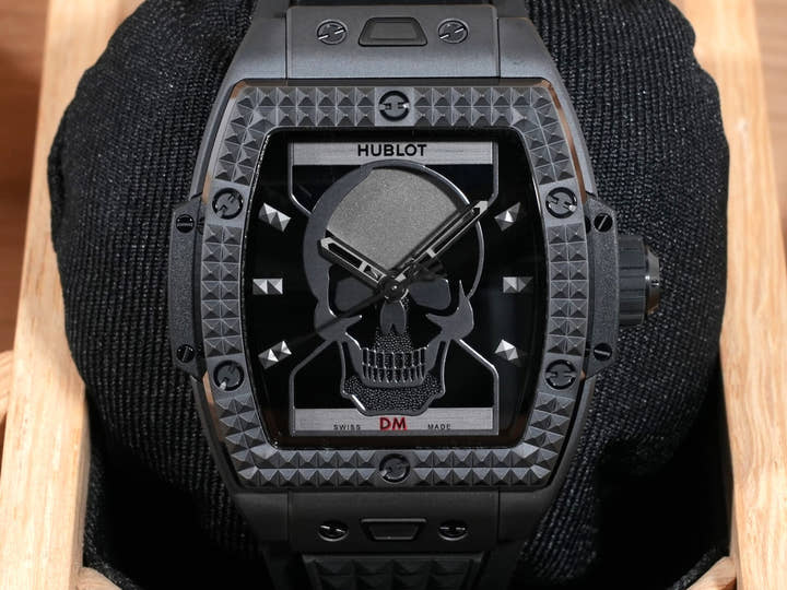 ウブロ スピリット オブ ビッグバン デペッシュ モード Ref.646.CI.0110.RX.DPM24 ブラック文字盤 未使用 vctb96ca