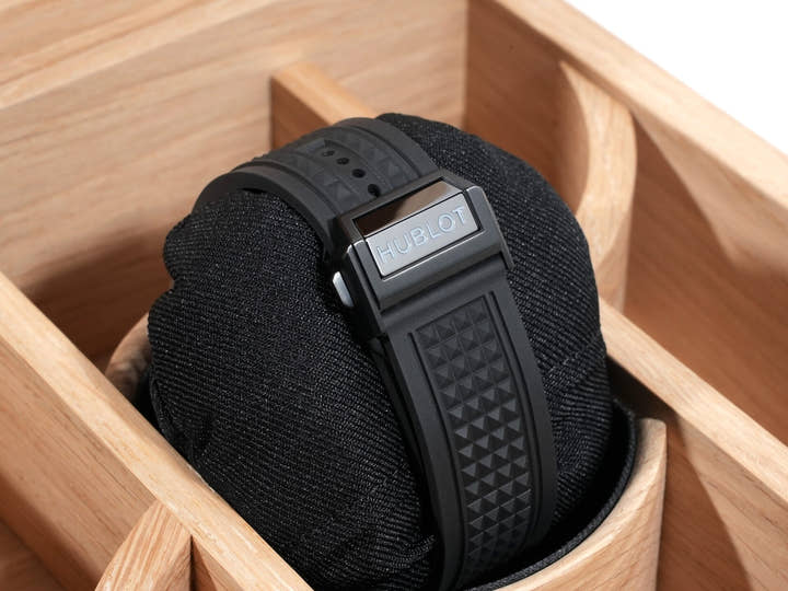 ウブロ スピリット オブ ビッグバン デペッシュ モード Ref.646.CI.0110.RX.DPM24 ブラック文字盤 未使用 vctb96ca