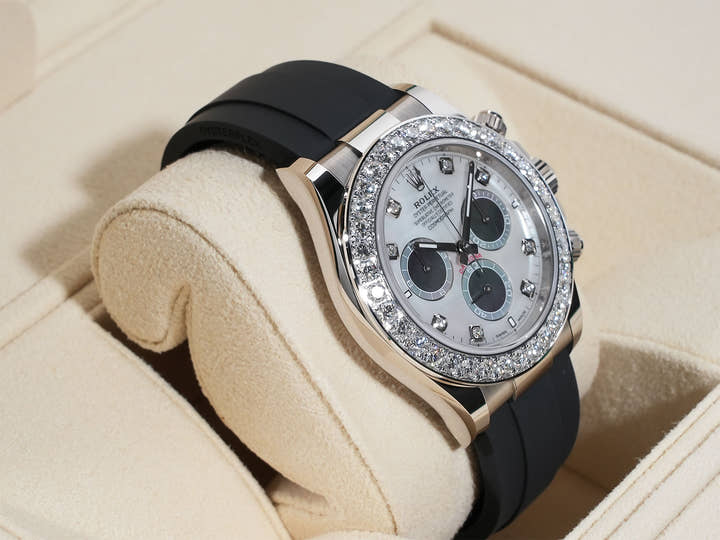 Rolex Daytona Ref. 126589RBR White Gold Mother-of-Pearl x White/Black Dial
