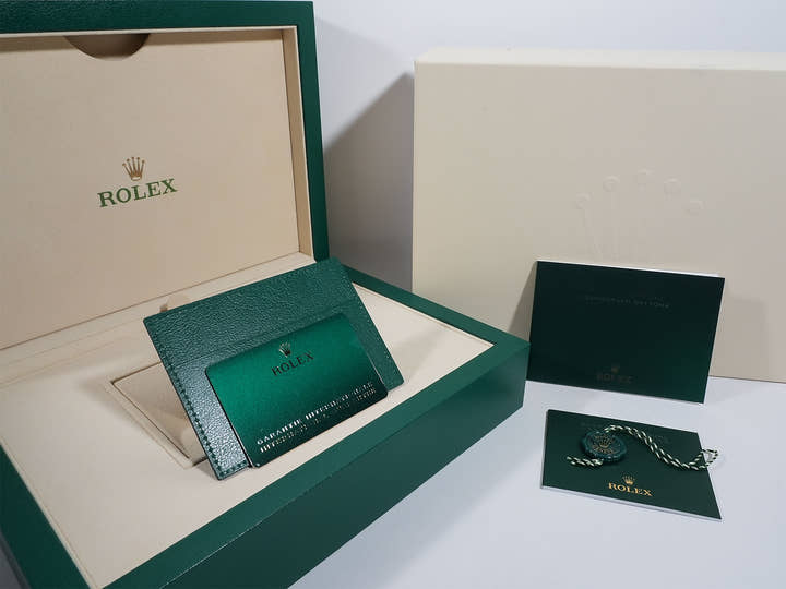 Rolex Daytona Ref. 126589RBR White Gold Mother-of-Pearl x White/Black Dial