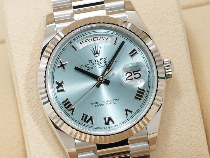 ロレックス デイデイト36 Ref.128236 プラチナ アイスブルー文字盤