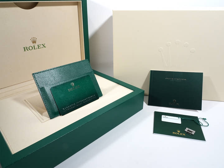 ロレックス デイデイト36 Ref.128236 プラチナ アイスブルー文字盤