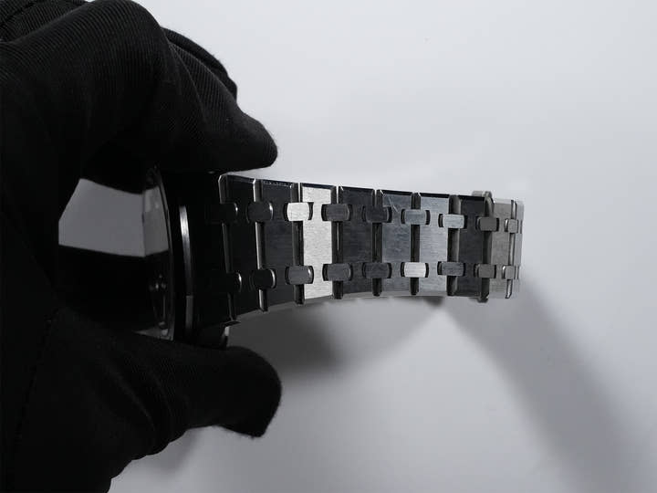 Audemars Piguet Royal Oak Flying Tourbillon Ref. 26531TI.OO.1220TI.01 Titanium Salmon Dial