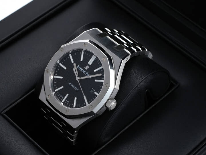 オーデマピゲ ロイヤルオーク Ref.15400ST.OO.1220ST.01.A ステンレススチール ブラック文字盤