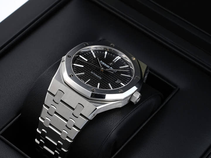 オーデマピゲ ロイヤルオーク Ref.15400ST.OO.1220ST.01.A ステンレススチール ブラック文字盤