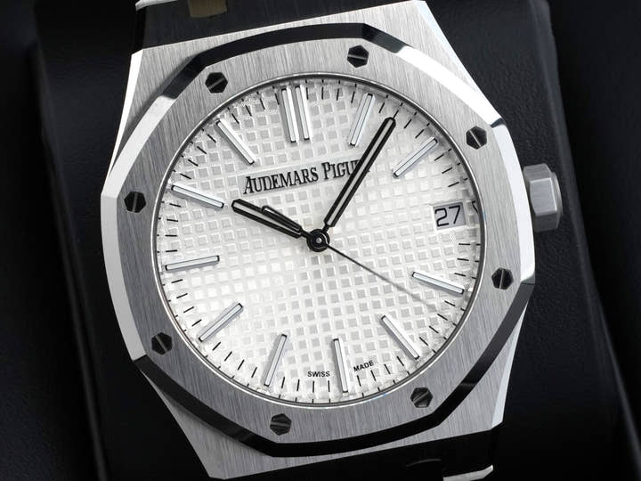 オーデマピゲ ロイヤルオーク 50周年記念 Ref.15510ST.OO.1320ST.03 ステンレススチール シルバー文字盤