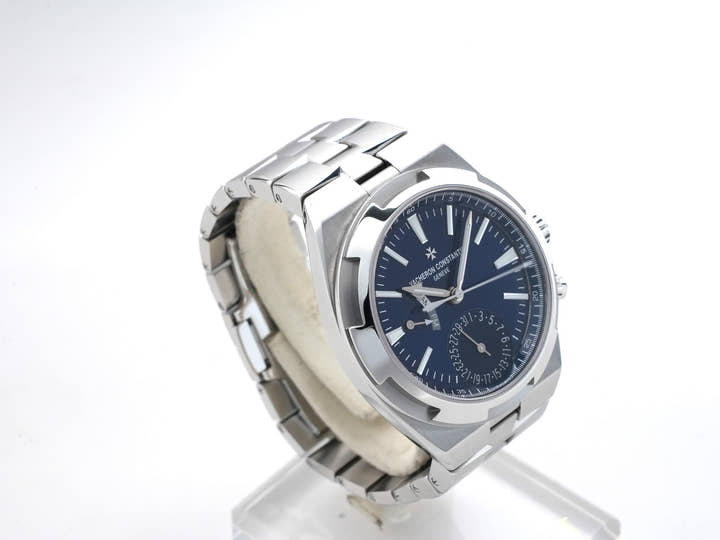 ヴァシュロンコンスタンタン オーヴァーシーズ デュアルタイム Ref.7900V/110A-B334 ブルー文字盤 中古 heqqbe3d